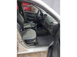 RENAULT - KWID - 2022/2023 - Prata - R$ 56.900,00