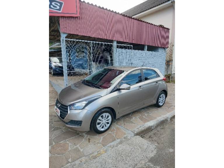 HYUNDAI - HB20 - 2016/2016 - Prata - R$ 59.900,00