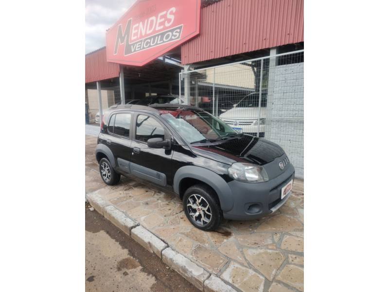 FIAT - UNO - 2012/2012 - Preta - R$ 33.900,00