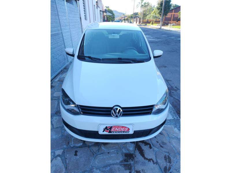 VOLKSWAGEN - FOX - 2014/2014 - Branca - R$ 42.900,00