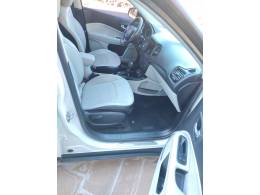 JEEP - COMPASS - 2017/2018 - Branca - R$ 102.900,00