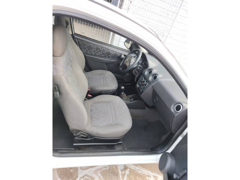 CHEVROLET - CELTA - 2007/2008 - Branca - R$ 18.900,00