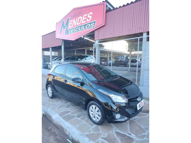 HYUNDAI - HB20 - 2015/2015 - Preta - R$ 45.900,00