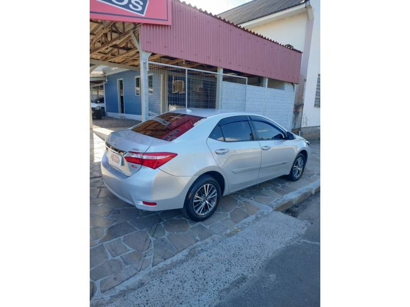TOYOTA - COROLLA - 2017/2017 - Prata - R$ 85.900,00
