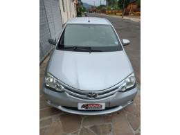 TOYOTA - ETIOS - 2014/2015 - Prata - R$ 45.900,00