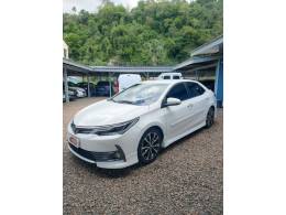 TOYOTA - COROLLA - 2017/2018 - Branca - R$ 109.900,00