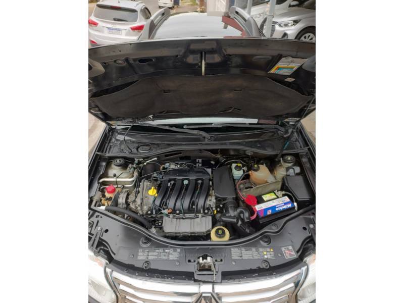 RENAULT - DUSTER - 2014/2015 - Preta - R$ 56.900,00