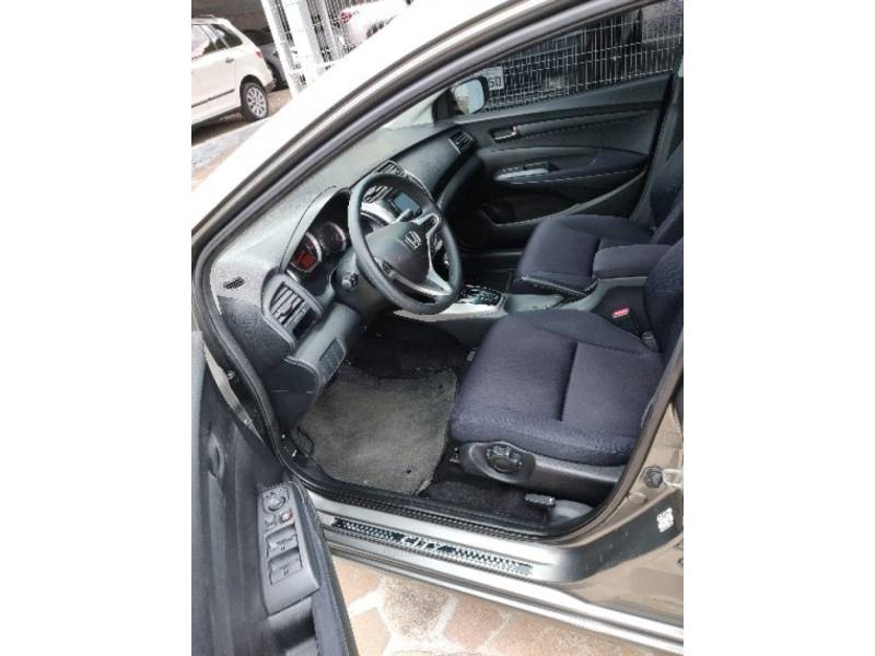 HONDA - CITY - 2010/2011 - Cinza - R$ 51.900,00