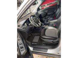 HYUNDAI - IX35 - 2010/2011 - Prata - R$ 63.900,00