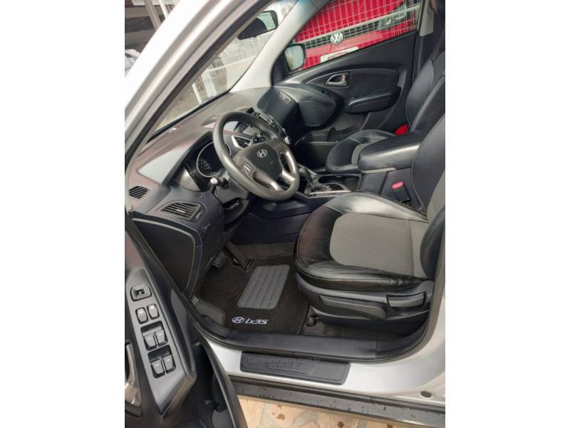 HYUNDAI - IX35 - 2010/2011 - Prata - R$ 63.900,00