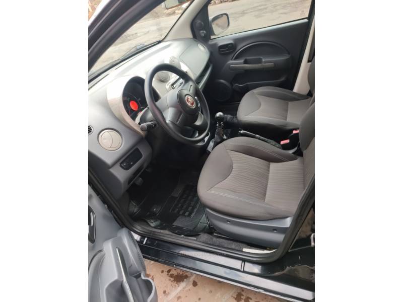 FIAT - UNO - 2012/2012 - Preta - R$ 33.900,00