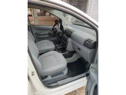 VOLKSWAGEN - SPACEFOX - 2009/2010 - Branca - R$ 35.900,00