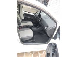 VOLKSWAGEN - UP - 2014/2015 - Branca - R$ 40.900,00