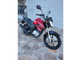 YAMAHA - FAZER - 2015/2015 - Vermelha - R$ 12.500,00