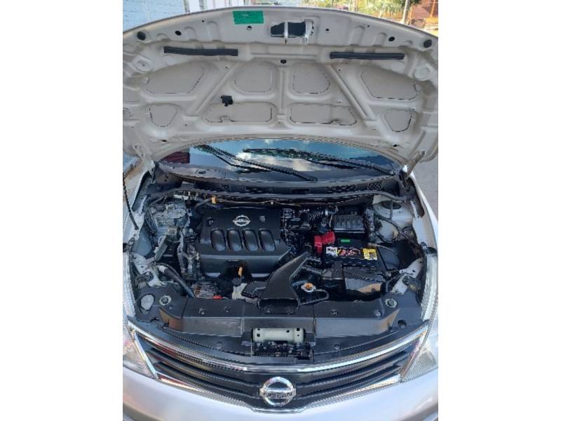 NISSAN - TIIDA - 2012/2014 - Prata - R$ 41.900,00