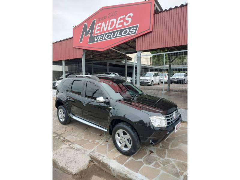 RENAULT - DUSTER - 2014/2015 - Preta - R$ 56.900,00