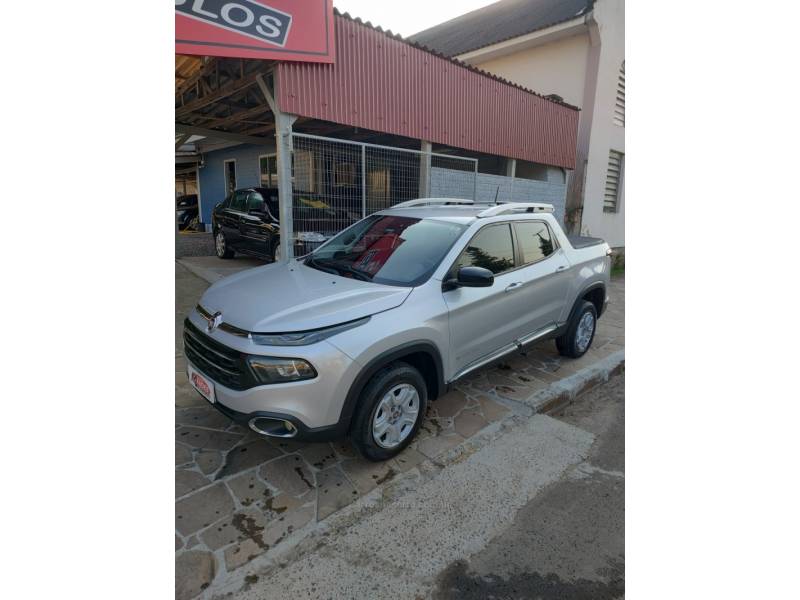 FIAT - TORO - 2016/2017 - Prata - R$ 87.900,00