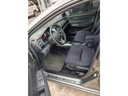 HONDA - CITY - 2010/2011 - Cinza - R$ 51.900,00