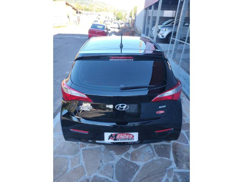 HYUNDAI - HB20 - 2015/2015 - Preta - R$ 45.900,00