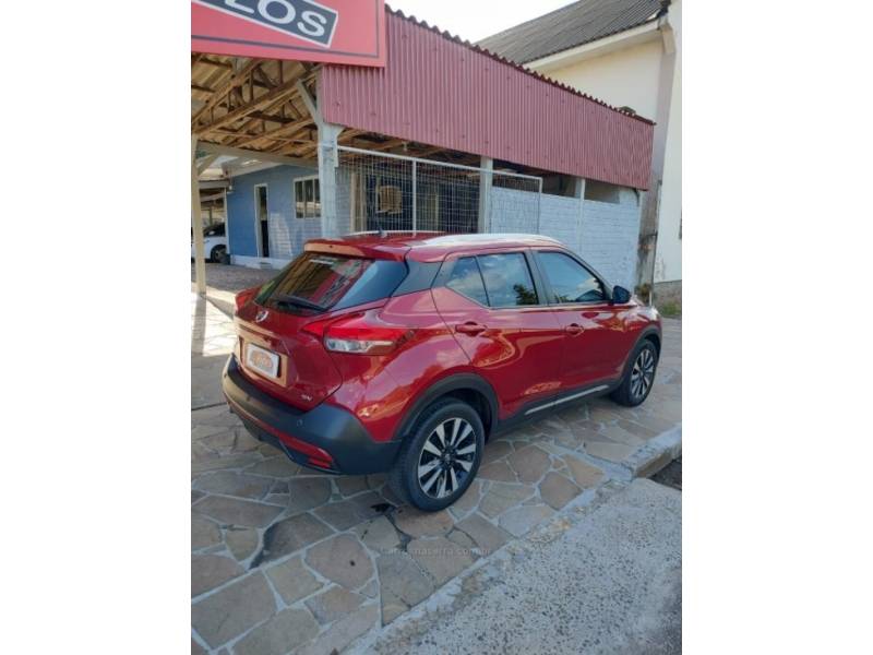 NISSAN - KICKS - 2018/2019 - Vermelha - R$ 87.900,00