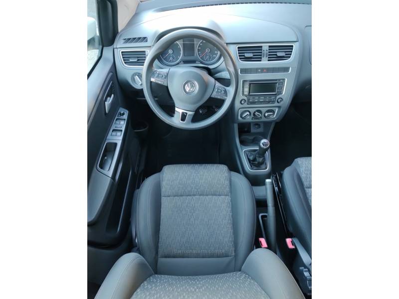 VOLKSWAGEN - FOX - 2014/2014 - Branca - R$ 42.900,00