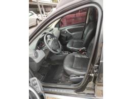 RENAULT - DUSTER - 2014/2015 - Preta - R$ 56.900,00