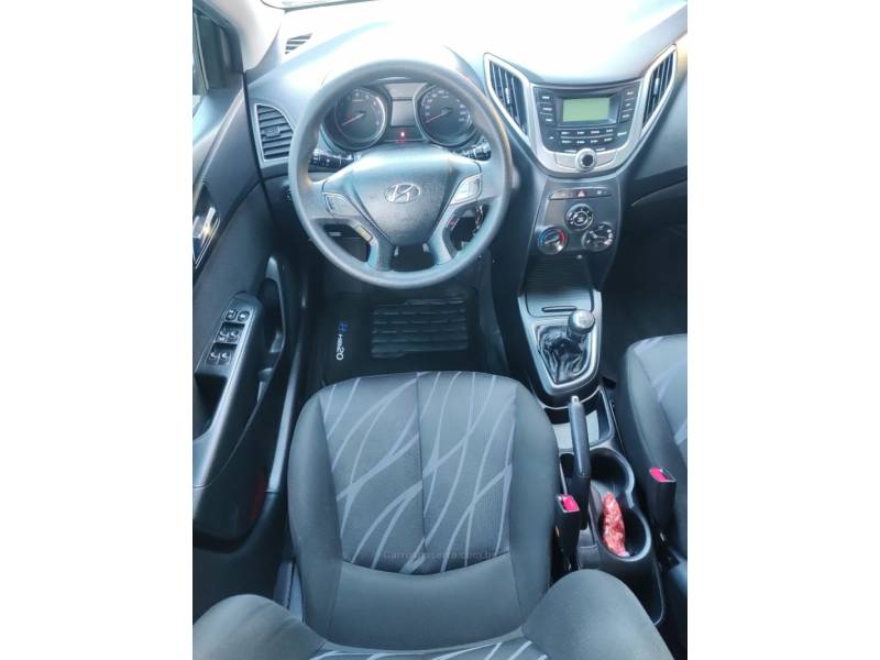 HYUNDAI - HB20 - 2015/2015 - Preta - R$ 45.900,00