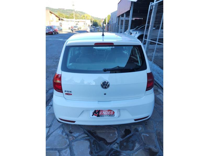 VOLKSWAGEN - FOX - 2014/2014 - Branca - R$ 42.900,00