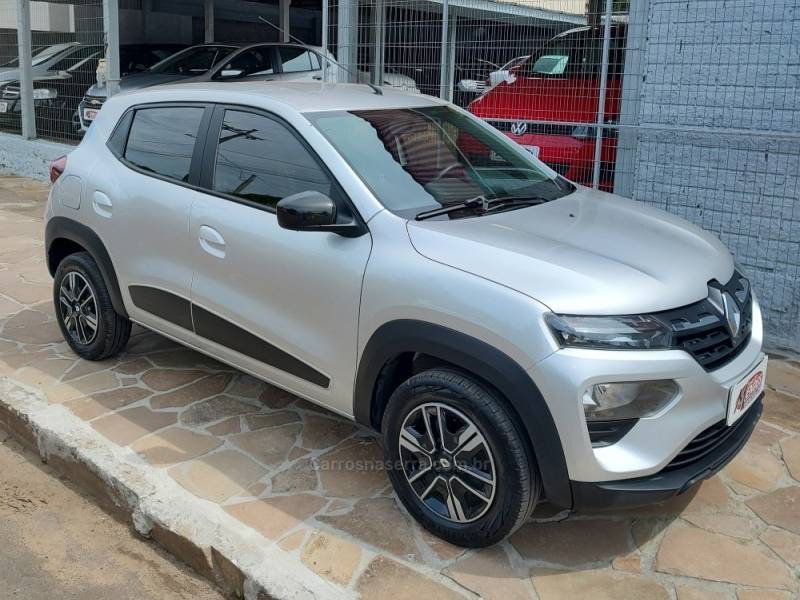 RENAULT - KWID - 2022/2023 - Prata - R$ 56.900,00