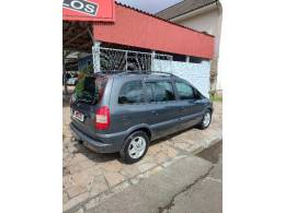 CHEVROLET - ZAFIRA - 2002/2002 - Cinza - R$ 17.900,00