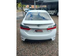 TOYOTA - COROLLA - 2017/2018 - Branca - R$ 109.900,00