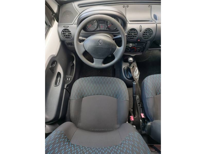 RENAULT - KANGOO - 2017/2018 - Branca - R$ 62.900,00