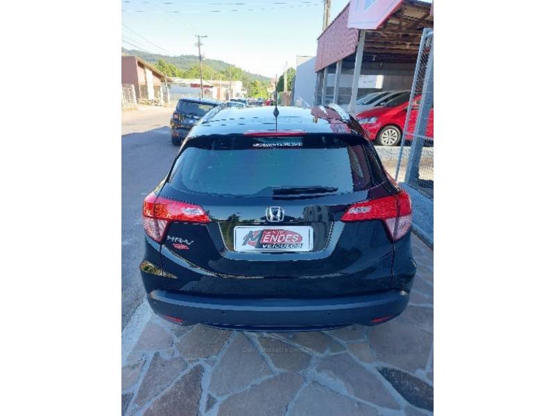 HONDA - HR-V - 2015/2016 - Preta - R$ 87.900,00