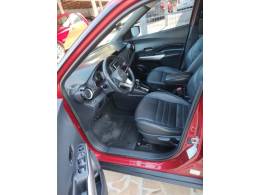 NISSAN - KICKS - 2018/2019 - Vermelha - R$ 87.900,00