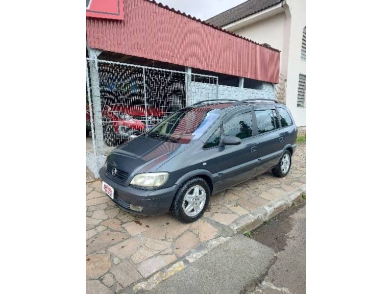 CHEVROLET - ZAFIRA - 2002/2002 - Cinza - R$ 17.900,00