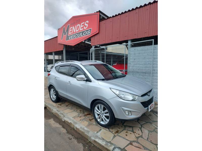 HYUNDAI - IX35 - 2010/2011 - Prata - R$ 63.900,00