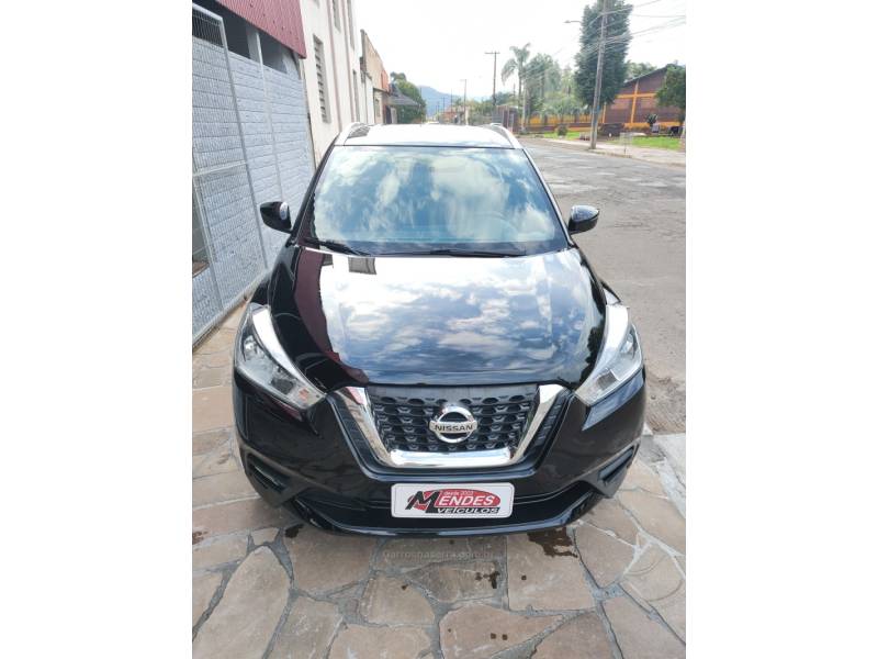 NISSAN - KICKS - 2018/2019 - Preta - R$ 89.900,00