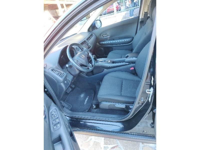 HONDA - HR-V - 2015/2016 - Preta - R$ 87.900,00