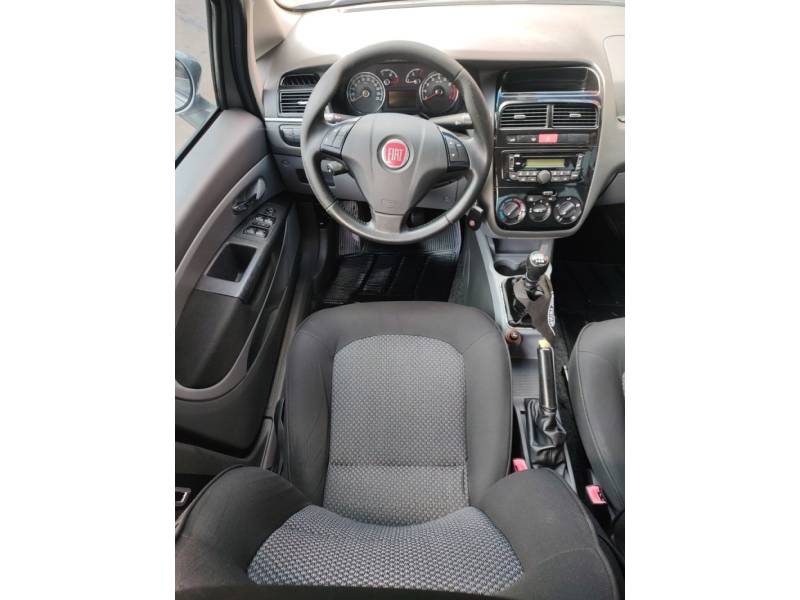 FIAT - LINEA - 2013/2013 - Cinza - R$ 36.900,00